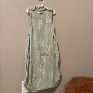 Woolino 4 season Marino wool sleep sac 2-24 months color sage